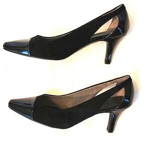 Life Stride Soft System Pumps Sz 9.5 BLACK Peekaboo Sides Comfort Career Wedding